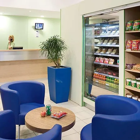 Ibis Budget Centre 2*