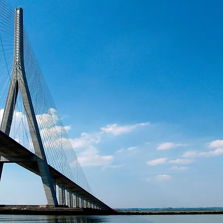 Hotel Ibis Budget Centre 2*