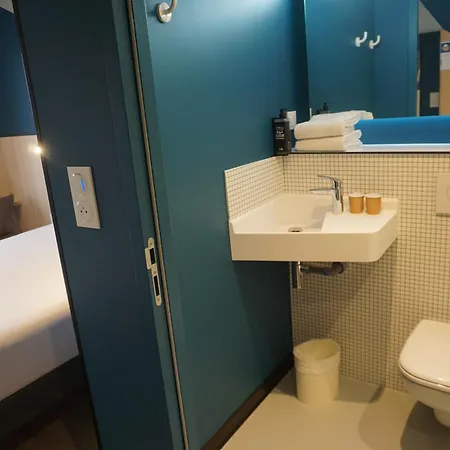 酒店 Ibis Budget Centre 2*