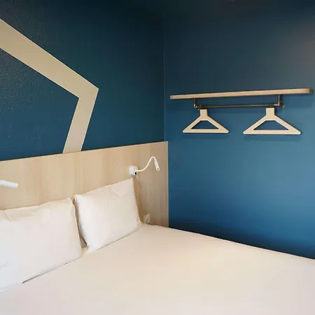 Ibis Budget Centre 2* Ονφλέρ