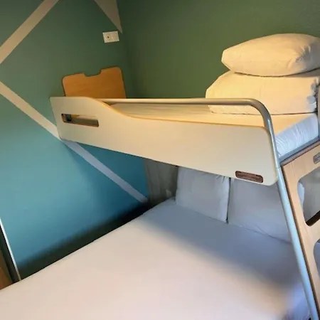 Ibis Budget Centre מלון 2*