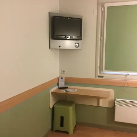 Ibis Budget Centre 酒店 2*